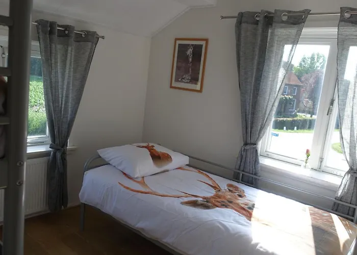 The Holidayhouse - 5 Min Efteling 3*