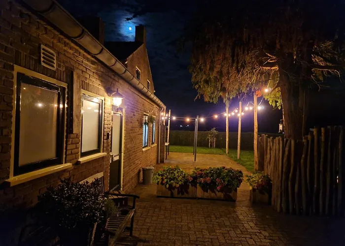 Bed and Breakfast The Holidayhouse - 5 Min Efteling