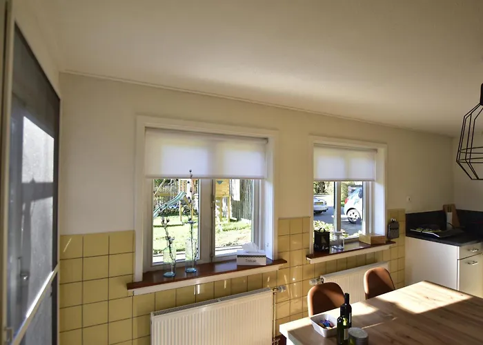 The Holidayhouse - 5 Min Efteling Bed and Breakfast