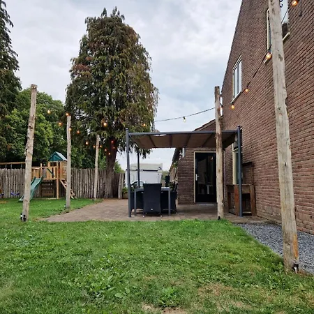 The Holidayhouse - 5 Min Efteling 3*