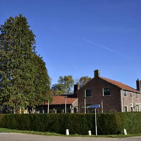 The Holidayhouse - 5 Min Efteling - Max 5 Pers & 1 Baby 3*